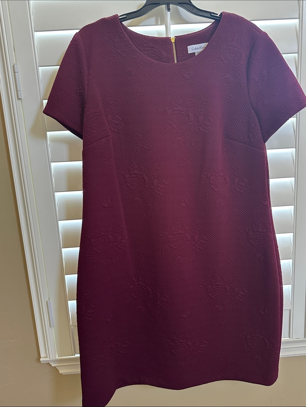Calvin Klein Wine Textured Short-Sleeve Shift Dress, Size 16